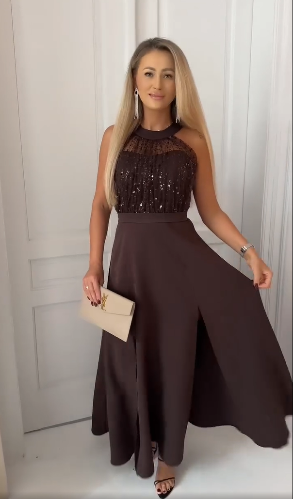 Suknia z dekoltem typu halter zaprojektowana specjalnie dla kobiet, które chcą olśnić tłum. 🌟
