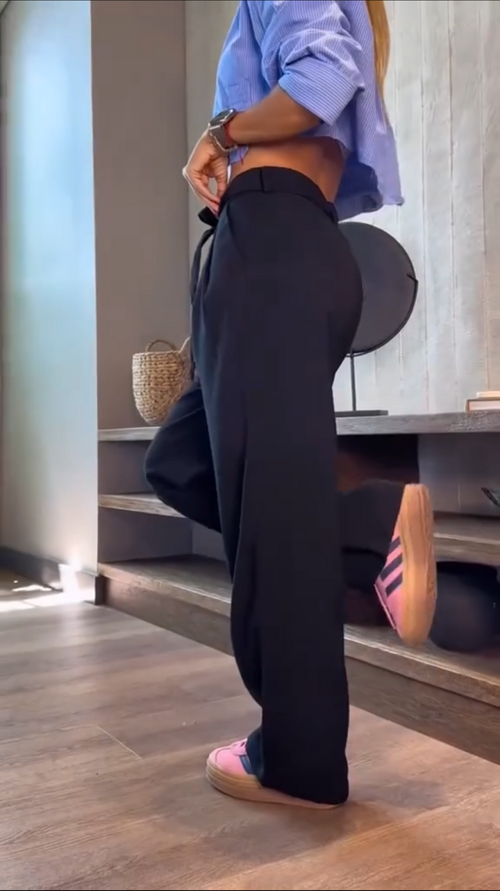 Spodnie garniturowe z wysokim stanem i luźnym krojem i szerokimi nogawkami