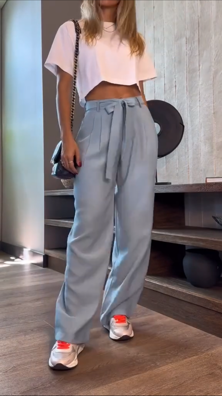 Spodnie garniturowe z wysokim stanem i luźnym krojem i szerokimi nogawkami