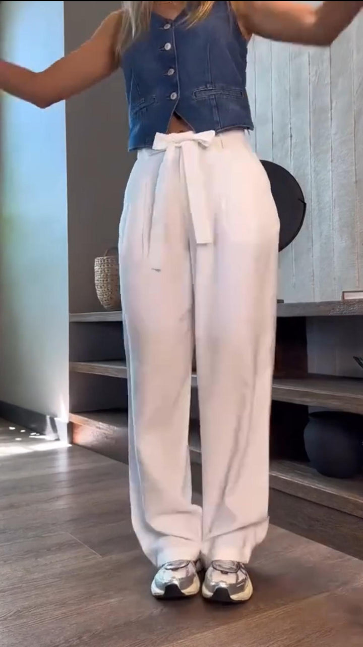 Spodnie garniturowe z wysokim stanem i luźnym krojem i szerokimi nogawkami