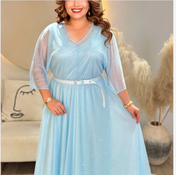 Sukienka damska z dekoltem w serek w jednolitym kolorze